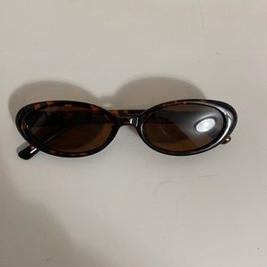Oval sunglasses
